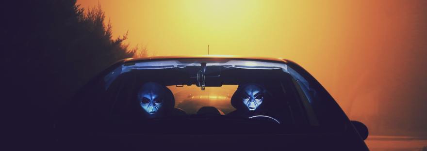 Aliens in car